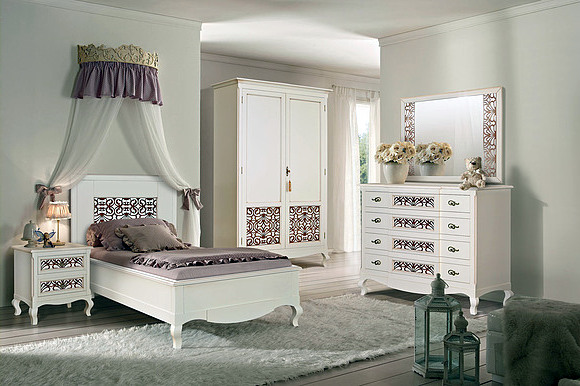 Мебель из массива дерева - спальня для девочки